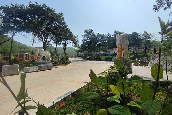 买墓地超过这个价就亏了：选择沈阳墓园大全价格表，了解更多周边公墓陵园！