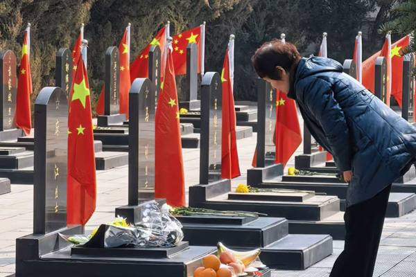 走进抗美援朝烈士陵园，沈阳墓园网开展“缅怀先烈志·惠民办实事”爱国主义教育活动！